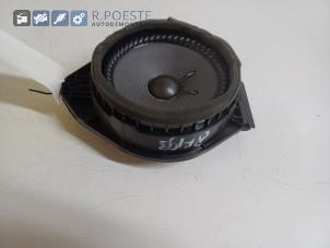 Gebruikte Luidspreker Opel Ampera 1.4 16V Prijs € 15,00 Margeregeling aangeboden door Autodemontagebedrijf R. Poeste B.V.