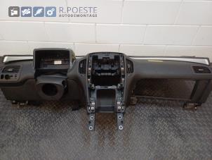 Gebruikte Dashboard Opel Ampera 1.4 16V Prijs € 190,00 Margeregeling aangeboden door Autodemontagebedrijf R. Poeste B.V.