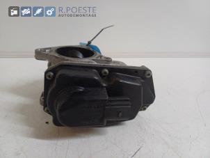 Gebruikte Gasklephuis Volkswagen Passat Variant (3C5) 2.0 TDI 16V 140 Prijs € 25,00 Margeregeling aangeboden door Autodemontagebedrijf R. Poeste B.V.