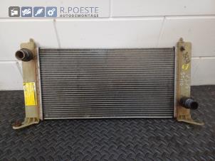 Gebruikte Radiateur Fiat Stilo (192A/B) 1.4 16V Prijs € 20,00 Margeregeling aangeboden door Autodemontagebedrijf R. Poeste B.V.