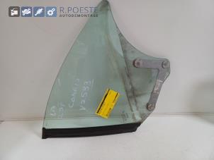 Gebruikte Ruit 2Deurs links-achter Peugeot 207 CC (WB) 1.6 16V Prijs € 30,00 Margeregeling aangeboden door Autodemontagebedrijf R. Poeste B.V.