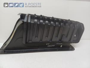 Gebruikte Voorinstap links Renault Master III (EV/HV/UV/VA/VB/VD/VF/VG/VJ) 2.3 dCi 135 16V RWD Prijs € 30,00 Margeregeling aangeboden door Autodemontagebedrijf R. Poeste B.V.