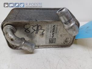 Gebruikte Oliekoeler Volvo V40 (MV) 2.0 D2 16V Prijs € 30,00 Margeregeling aangeboden door Autodemontagebedrijf R. Poeste B.V.