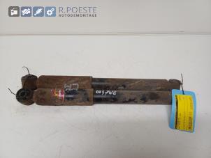 Gebruikte Schokdemper set Opel Vectra C 1.8 16V Prijs € 30,00 Margeregeling aangeboden door Autodemontagebedrijf R. Poeste B.V.