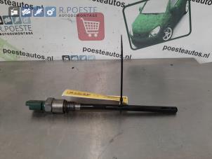 Gebruikte Oliedruk sensor Peugeot 308 SW (4E/H) 1.6 VTI 16V Prijs € 12,00 Margeregeling aangeboden door Autodemontagebedrijf R. Poeste B.V.