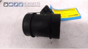 Gebruikte Luchtmassameter Alfa Romeo 147 (937) 2.0 Twin Spark 16V Prijs € 20,00 Margeregeling aangeboden door Autodemontagebedrijf R. Poeste B.V.