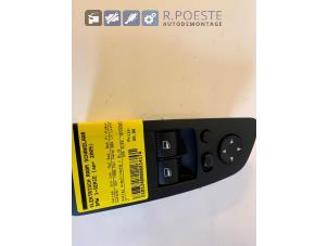 Gebruikte Ruit schakelaar elektrisch BMW 1 serie (E87/87N) 118d 16V Prijs € 30,00 Margeregeling aangeboden door Autodemontagebedrijf R. Poeste B.V.