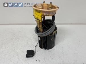 Gebruikte Tank element Pomp Volkswagen Transporter T5 1.9 TDi Prijs € 25,00 Margeregeling aangeboden door Autodemontagebedrijf R. Poeste B.V.