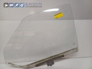 Gebruikte Portierruit 2Deurs links Volkswagen Transporter/Caravelle T4 2.4 D,Caravelle Prijs € 30,00 Margeregeling aangeboden door Autodemontagebedrijf R. Poeste B.V.