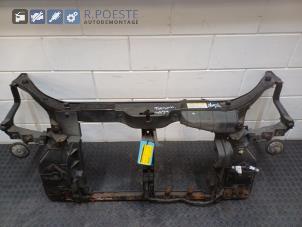 Gebruikte Frontpaneel Hyundai Tucson (JM) 2.7 V6 24V 4x4 Autom. Prijs € 50,00 Margeregeling aangeboden door Autodemontagebedrijf R. Poeste B.V.