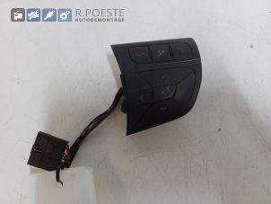Gebruikte Schakelaar stuurbediening Fiat 500X (334) 1.4 Multi Air 16V Prijs € 20,00 Margeregeling aangeboden door Autodemontagebedrijf R. Poeste B.V.