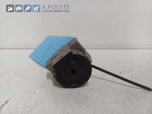 Gebruikte Kontactslot Schakelaar Ford Transit 2.0 TDCi 16V Eco Blue 130 Prijs € 30,00 Margeregeling aangeboden door Autodemontagebedrijf R. Poeste B.V.