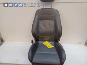 Gebruikte Voorstoel links Ford S-Max (GBW) 2.0 TDCi 16V 140 Prijs € 25,00 Margeregeling aangeboden door Autodemontagebedrijf R. Poeste B.V.