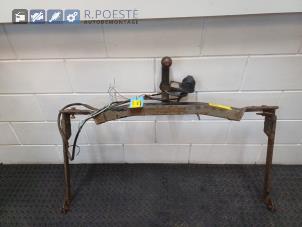 Gebruikte Trekhaak Citroen XM (Y4) 2.0 Turbo Prijs € 75,00 Margeregeling aangeboden door Autodemontagebedrijf R. Poeste B.V.