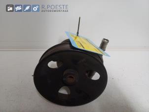 Gebruikte Stuurpomp Chevrolet Captiva (C100) 2.4 16V 4x2 Prijs € 40,00 Margeregeling aangeboden door Autodemontagebedrijf R. Poeste B.V.