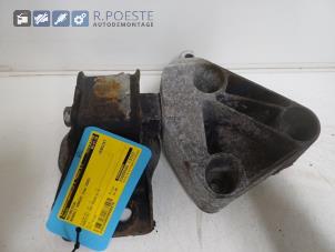 Gebruikte Motorrubber Renault Kangoo Express (FW) 1.5 dCi 85 Prijs € 30,00 Margeregeling aangeboden door Autodemontagebedrijf R. Poeste B.V.