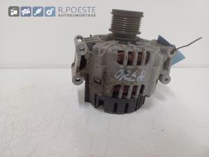 Gebruikte Dynamo Mercedes C Sportcoupé (C203) 1.8 C-180K 16V Prijs € 30,00 Margeregeling aangeboden door Autodemontagebedrijf R. Poeste B.V.