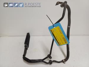 Gebruikte Oliekoeler Mercedes C Sportcoupé (C203) 1.8 C-180K 16V Prijs € 35,00 Margeregeling aangeboden door Autodemontagebedrijf R. Poeste B.V.