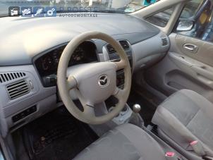 Gebruikte Versnellingsbak Mazda Premacy 1.8 16V Prijs € 150,00 Margeregeling aangeboden door Autodemontagebedrijf R. Poeste B.V.