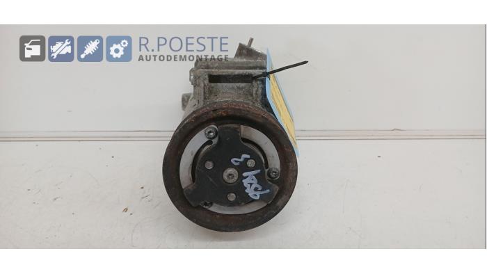 Gebruikte Aircopomp Volkswagen Caddy III (2KA,2KH,2CA,2CH) 2.0 TDI 16V Prijs € 40,00 Margeregeling aangeboden door Autodemontagebedrijf R. Poeste B.V.