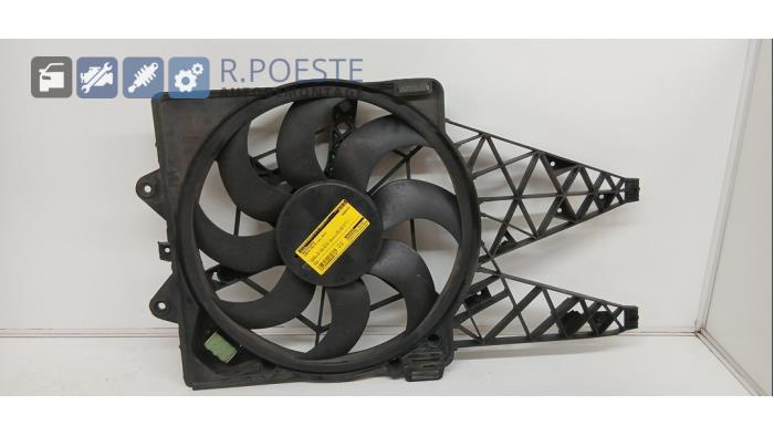 Gebruikte Radiateurfan Lancia Delta (844) 1.4 MultiAir 16V Prijs € 30,00 Margeregeling aangeboden door Autodemontagebedrijf R. Poeste B.V.