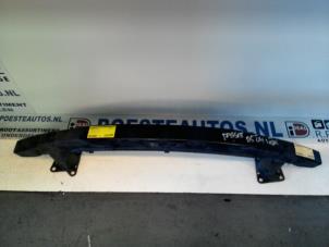 Gebruikte Bumperframe voor Volkswagen Passat Variant (3B6) 1.9 TDI 130 Prijs € 30,00 Margeregeling aangeboden door Autodemontagebedrijf R. Poeste B.V.