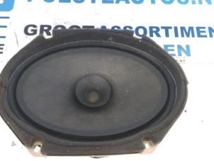 Gebruikte Speaker Mazda 626 (GW19) 2.0i 16V HiPower Prijs € 15,00 Margeregeling aangeboden door Autodemontagebedrijf R. Poeste B.V.