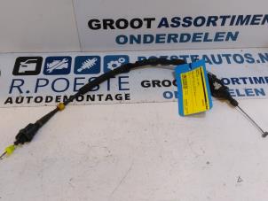 Gebruikte Gaskabel Mazda 626 (GW19) 2.0i 16V HiPower Prijs € 20,00 Margeregeling aangeboden door Autodemontagebedrijf R. Poeste B.V.