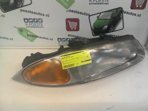 Gebruikte Koplamp rechts Rover 200 Prijs € 10,00 Margeregeling aangeboden door Autodemontagebedrijf R. Poeste B.V.