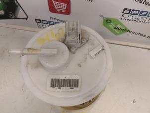 Gebruikte Benzinepomp Chrysler PT Cruiser 2.0 16V Prijs € 20,00 Margeregeling aangeboden door Autodemontagebedrijf R. Poeste B.V.