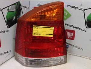 Gebruikte Achterlicht links Opel Vectra Prijs € 20,00 Margeregeling aangeboden door Autodemontagebedrijf R. Poeste B.V.