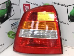 Gebruikte Achterlicht links Opel Astra Prijs € 20,00 Margeregeling aangeboden door Autodemontagebedrijf R. Poeste