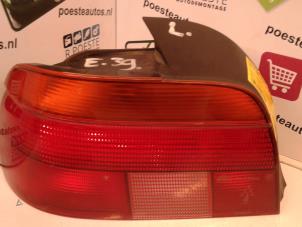 Gebruikte Achterlicht links BMW 5 serie (E39) 520i 24V Prijs € 10,00 Margeregeling aangeboden door Autodemontagebedrijf R. Poeste B.V.
