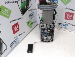 Gebruikte Opvoerpomp Volkswagen Passat Variant (3B6) 1.9 TDI 130 Prijs € 50,00 Margeregeling aangeboden door Autodemontagebedrijf R. Poeste B.V.