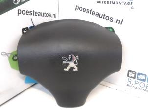 Gebruikte Airbag links (Stuur) Peugeot 206 (2A/C/H/J/S) 1.4 XR,XS,XT,Gentry Prijs € 40,00 Margeregeling aangeboden door Autodemontagebedrijf R. Poeste B.V.