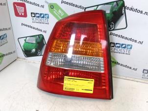 Gebruikte Achterlicht links Opel Astra G (F07) Prijs € 10,00 Margeregeling aangeboden door Autodemontagebedrijf R. Poeste