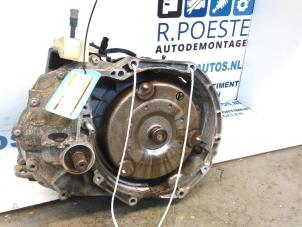 Gebruikte Automaatbak Renault Grand Scénic II (JM) 2.0 16V Prijs € 650,00 Margeregeling aangeboden door Autodemontagebedrijf R. Poeste B.V.