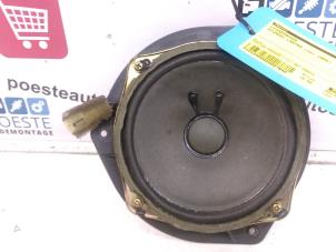 Gebruikte Luidspreker Hyundai Lantra/Elantra II 1.6i GLS 16V Prijs € 15,00 Margeregeling aangeboden door Autodemontagebedrijf R. Poeste B.V.