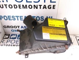 Gebruikte Luchtfilterhuis Toyota Corolla (EB/WZ/CD) 2.0 D-4D 16V Prijs € 30,00 Margeregeling aangeboden door Autodemontagebedrijf R. Poeste B.V.