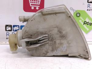 Gebruikte Knipperlicht links Volkswagen Caddy II (9K9A) 1.9 SDI Prijs € 10,00 Margeregeling aangeboden door Autodemontagebedrijf R. Poeste B.V.