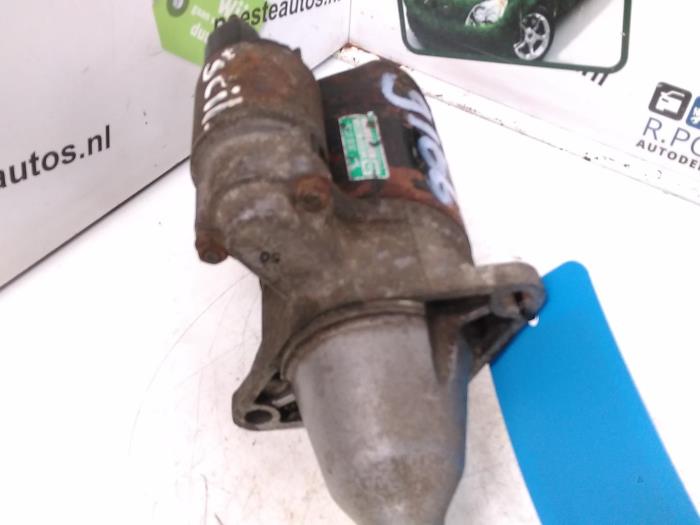 Gebruikte Startmotor Daihatsu Cuore (L251/271/276) 850,Domino Prijs € 20,00 Margeregeling aangeboden door Autodemontagebedrijf R. Poeste B.V.