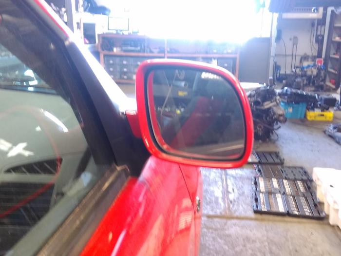 Buitenspiegel rechts van een Seat Ibiza II (6K1) 1.6 2000