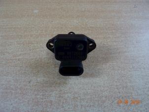 Gebruikte Luchthoeveelheidsmeter Mini Mini Cooper S (R53) 1.6 16V Prijs € 23,80 Inclusief btw aangeboden door Miniparts24 - Miniteile24 GbR