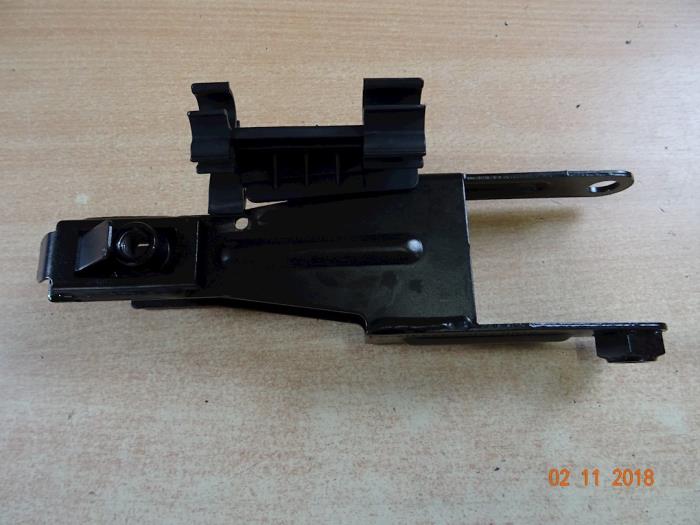 Gebruikte Motorsteun Mini Mini Cooper S (R53) 1.6 16V Prijs € 23,80 Inclusief btw aangeboden door Miniparts24