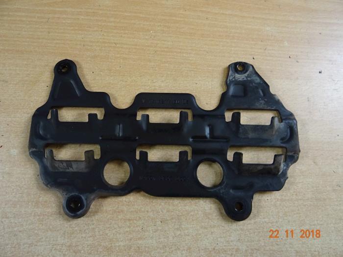 Gebruikte Oliedop Mini Mini (R56) 1.6 16V Cooper S Prijs € 29,75 Inclusief btw aangeboden door Miniparts24