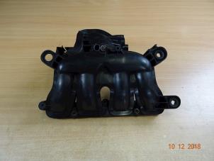 Gebruikte Inlaatspruitstuk Mini Mini (R56) 1.6 16V Cooper S Prijs € 53,55 Inclusief btw aangeboden door Miniparts24 - Miniteile24 GbR