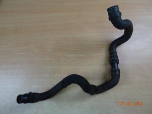 Gebruikte Radiateurslang Mini Countryman (R60) 1.6 16V Cooper S ALL4 Prijs € 20,00 Margeregeling aangeboden door Miniparts24 - Miniteile24 GbR