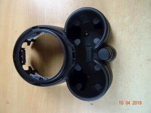 Gebruikte Middenconsoles Mini Countryman (R60) 1.6 16V Cooper S ALL4 Prijs € 50,00 Margeregeling aangeboden door Miniparts24 - Miniteile24 GbR