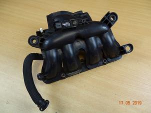 Gebruikte Inlaatspruitstuk Mini Mini (R56) 1.6 16V Cooper S Prijs € 53,55 Inclusief btw aangeboden door Miniparts24