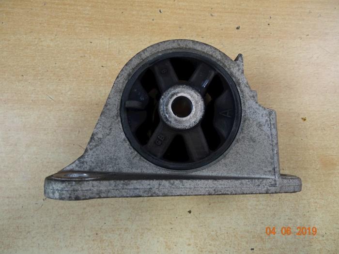 Gebruikte Motorsteun Mini Mini Cooper S (R53) 1.6 16V Prijs € 19,50 Margeregeling aangeboden door Miniparts24